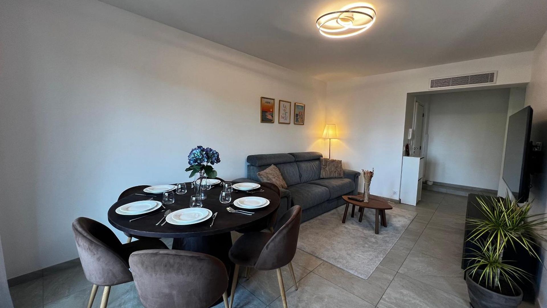 2 - Terrasse, Parking Gratuit & Climatisation *