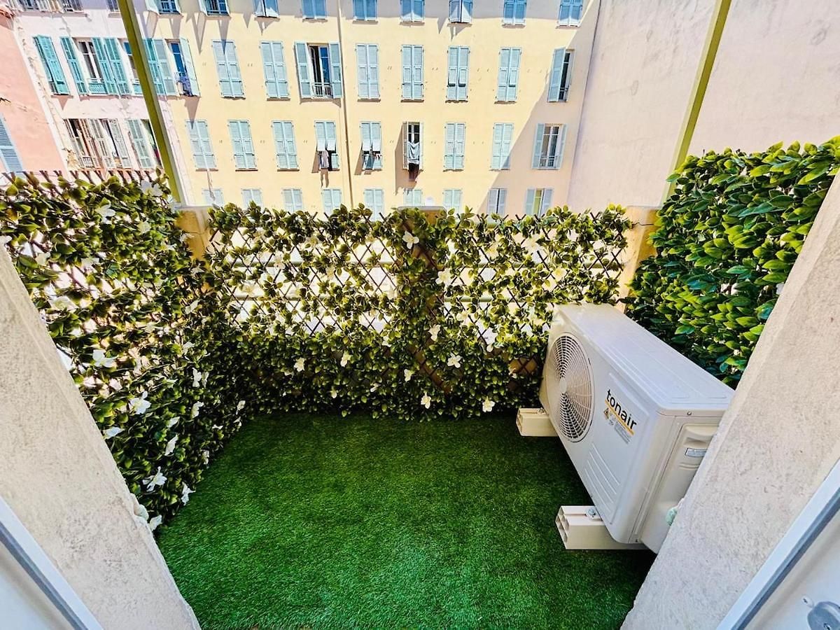 Apartment New Designer Ac Wifi Near Train Station *