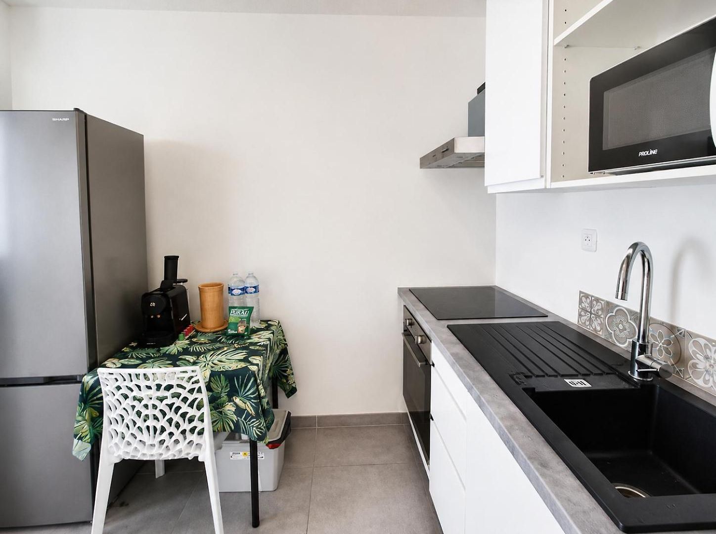 Spacieux A 2 Pas De La A Apartment