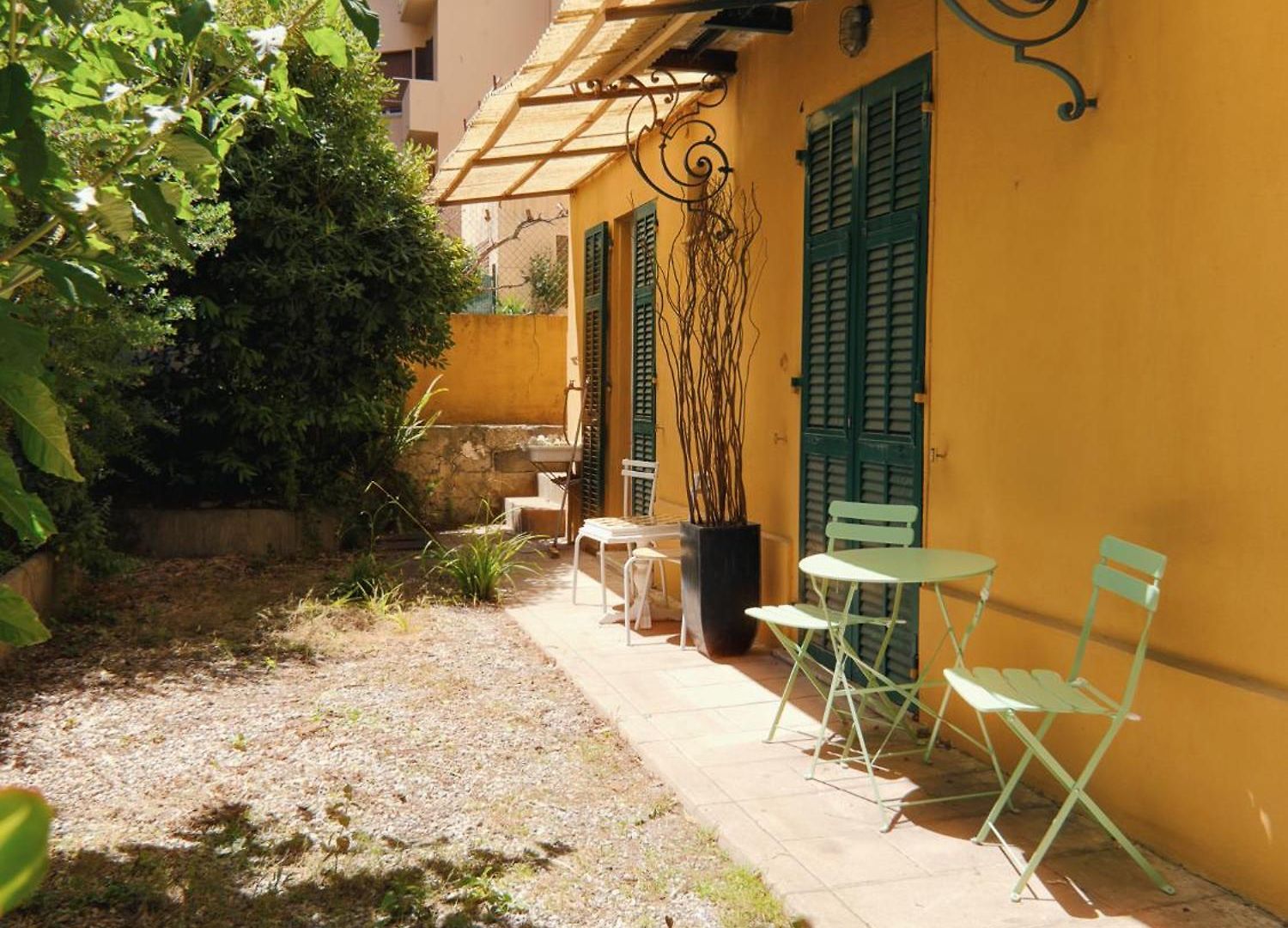 Apartment T1 - Cocon Dore Et Jardin Secret, Liberation