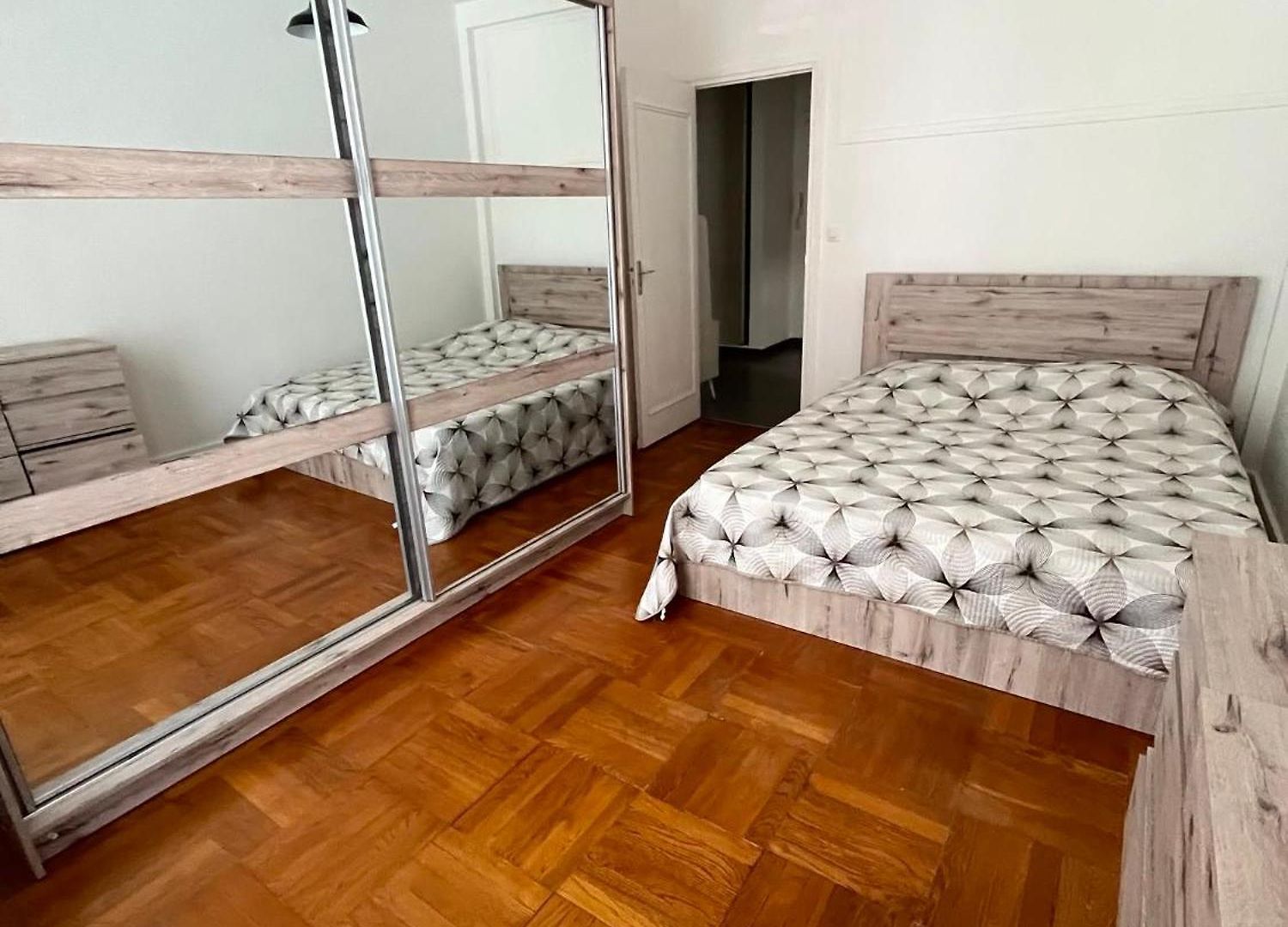 2 Pieces Apartment