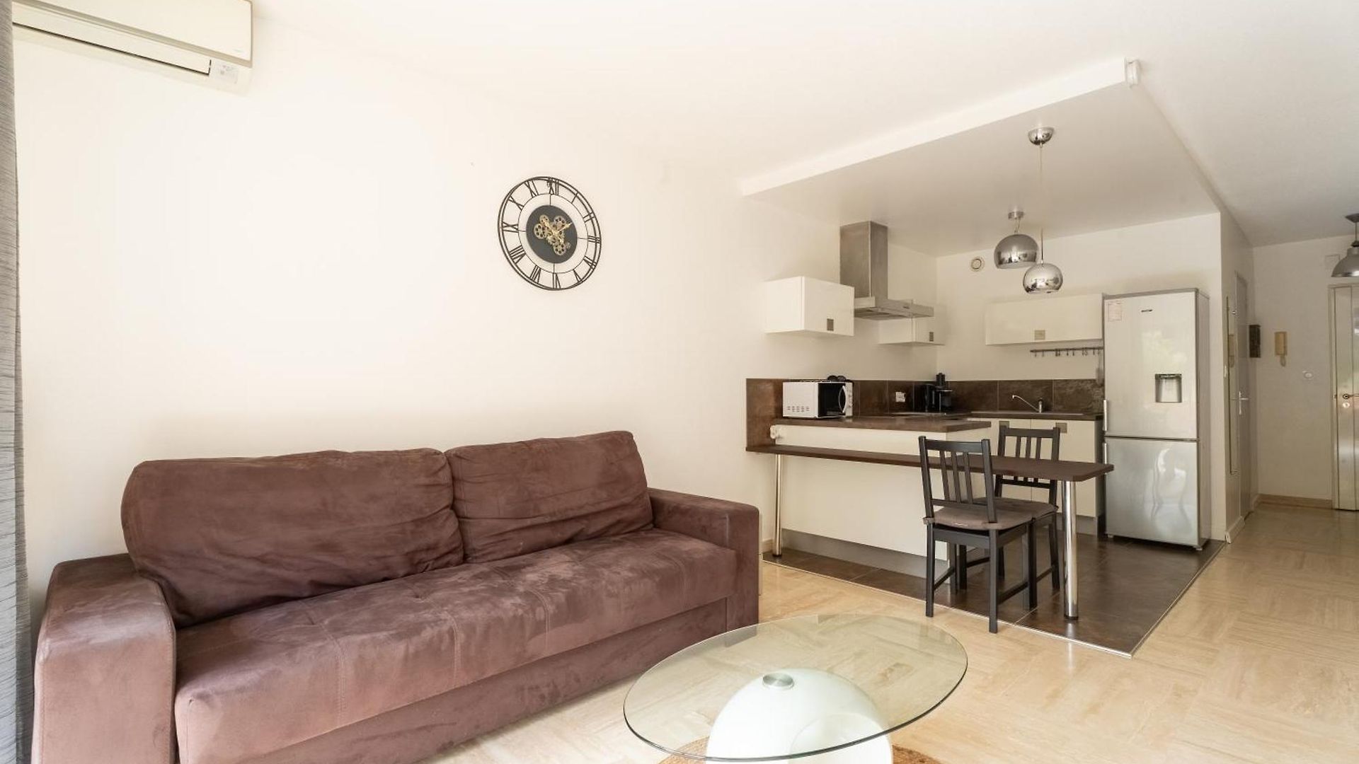 Le Mediterraneen Apartment *