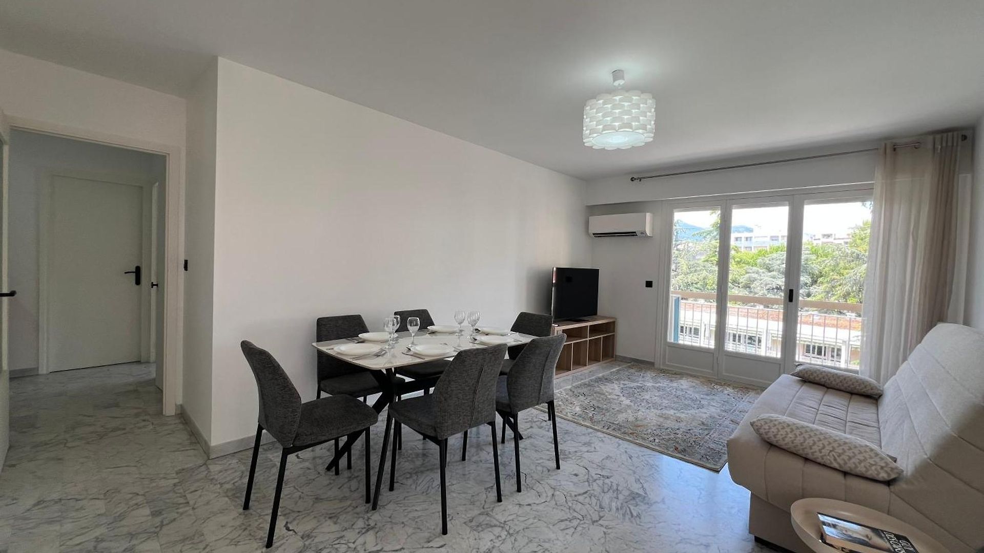 Familial T3 Terrasse, Clim & Parking Gratuit Apartment Nice