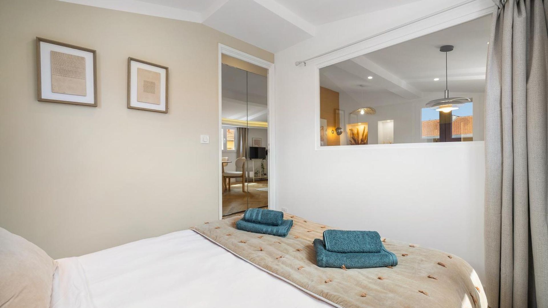 Renting - St Vincent - Floor Luxury Old Town Air-conditioned *