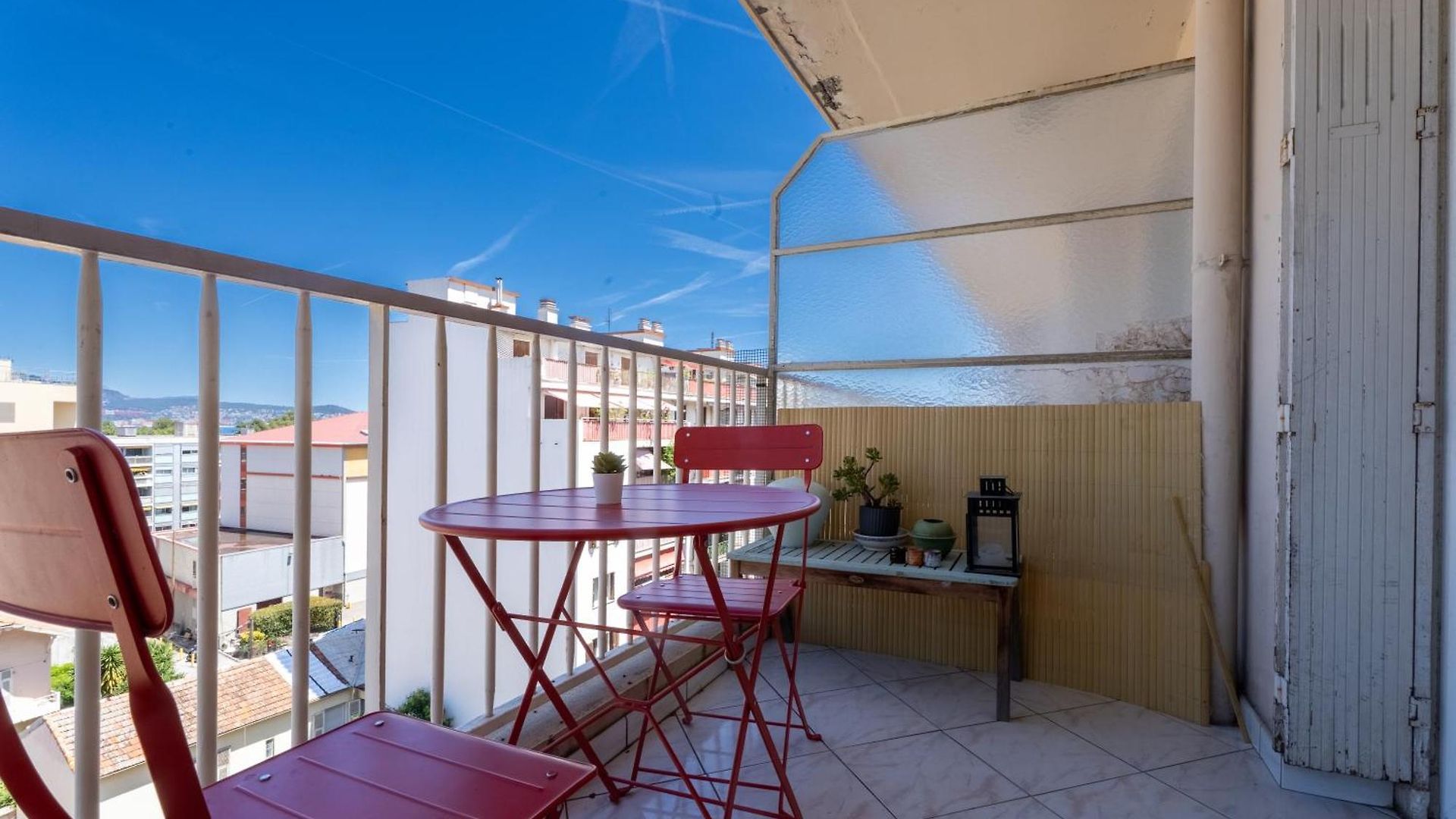 Apartment Smart Nice