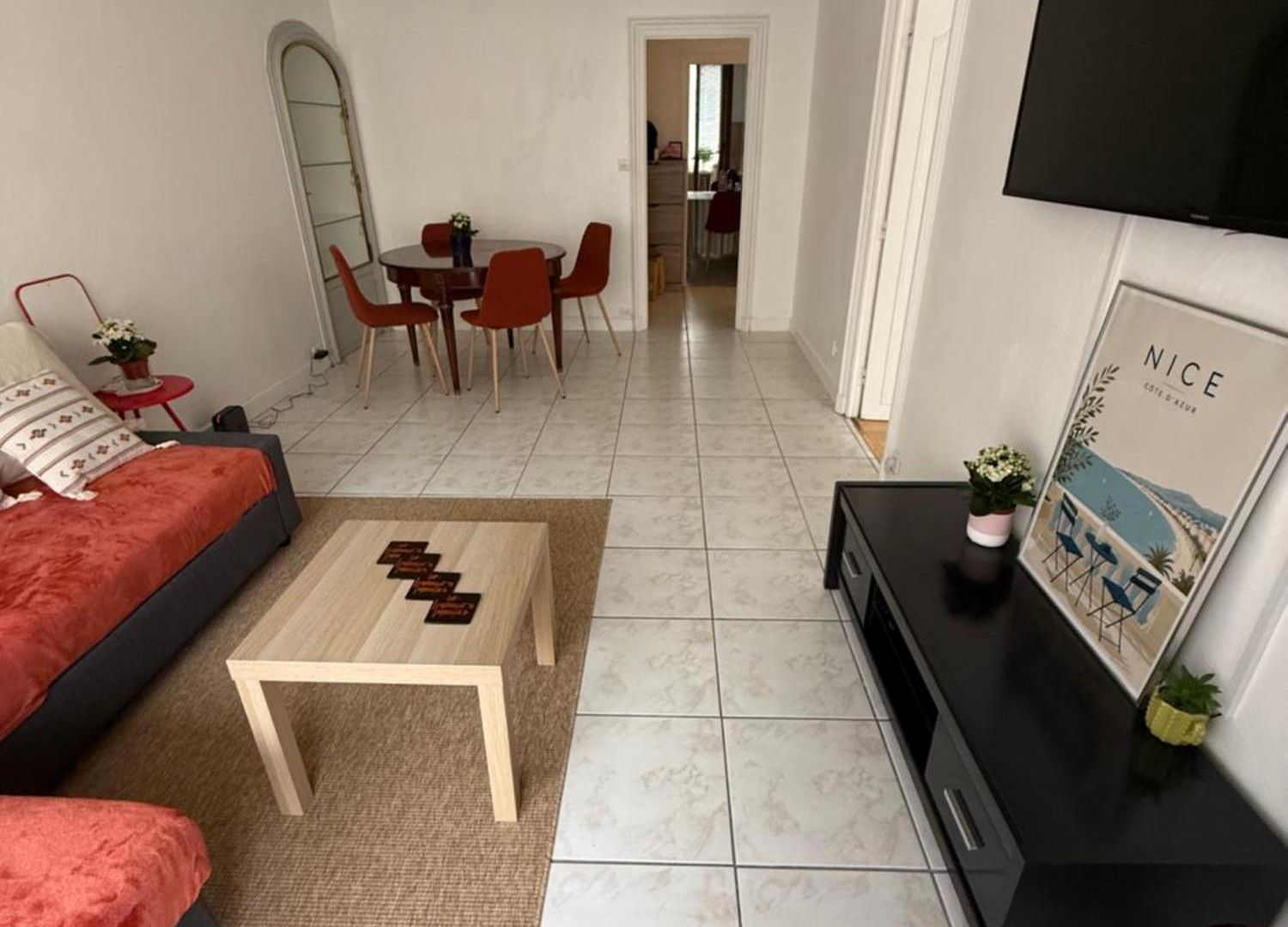 Cosy In With Balcony Parking Apartment