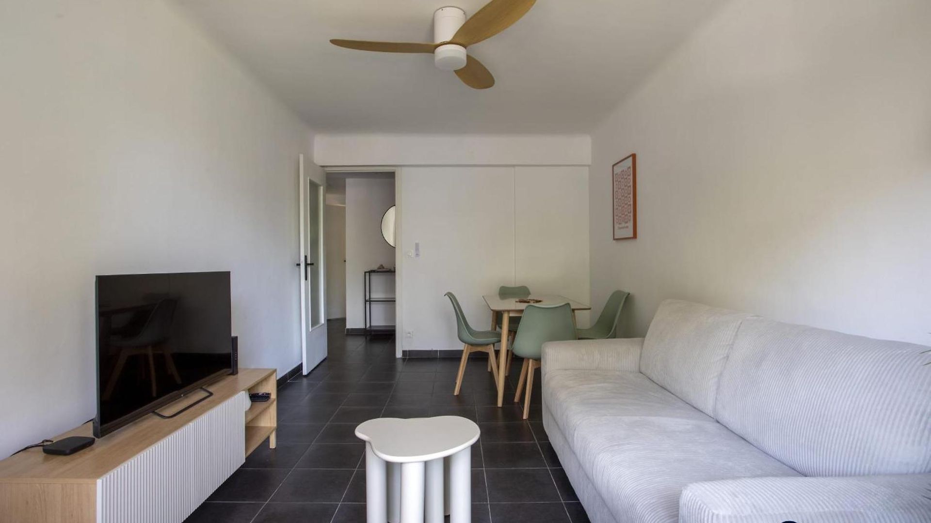 Apartment Near Airport Nice