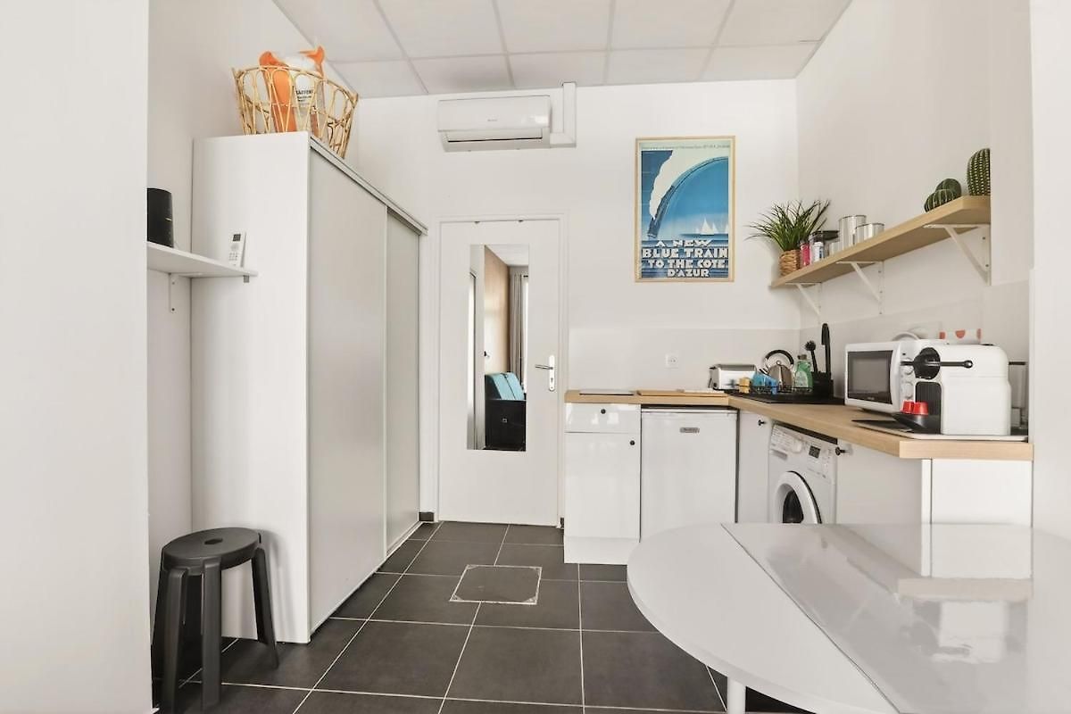 Apartment Urbain & Confortable - Gare A 5 Min A Pied