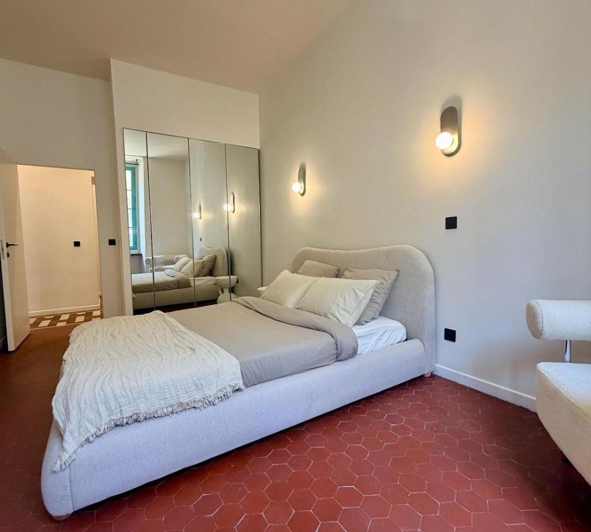 La Girelle - Bright And With A Balcony - Port Of Nice