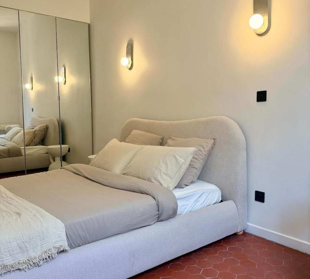 La Girelle - Bright And With A Balcony - Port Of Apartment Nice