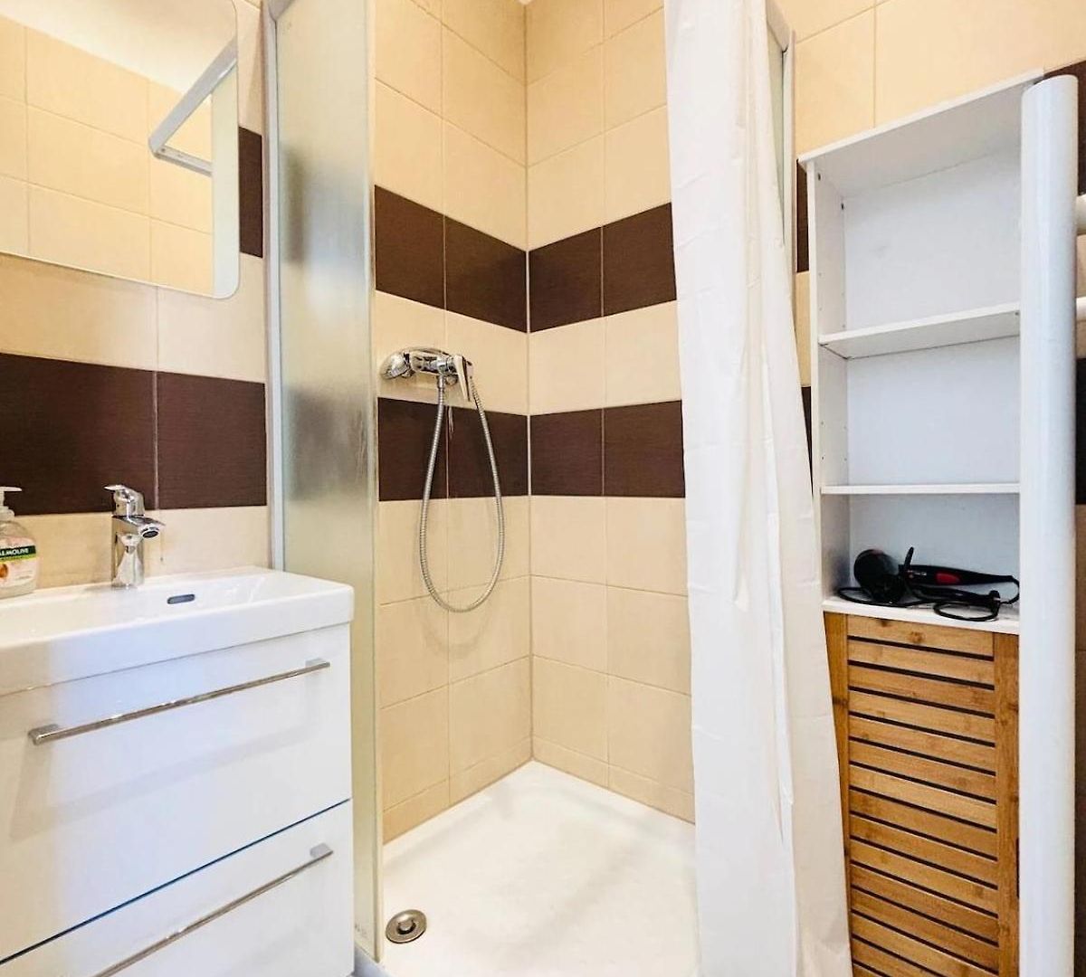 Citycenter - Charming -wifi-5 Min Gare * Nice
