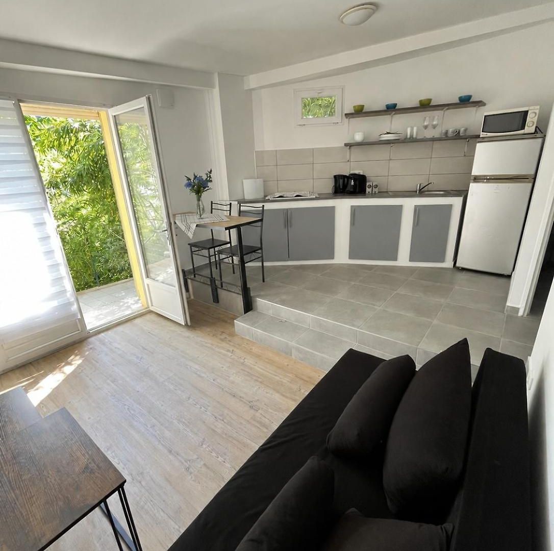 Renovated In Nice! 5-minute Walk From The Sea! *