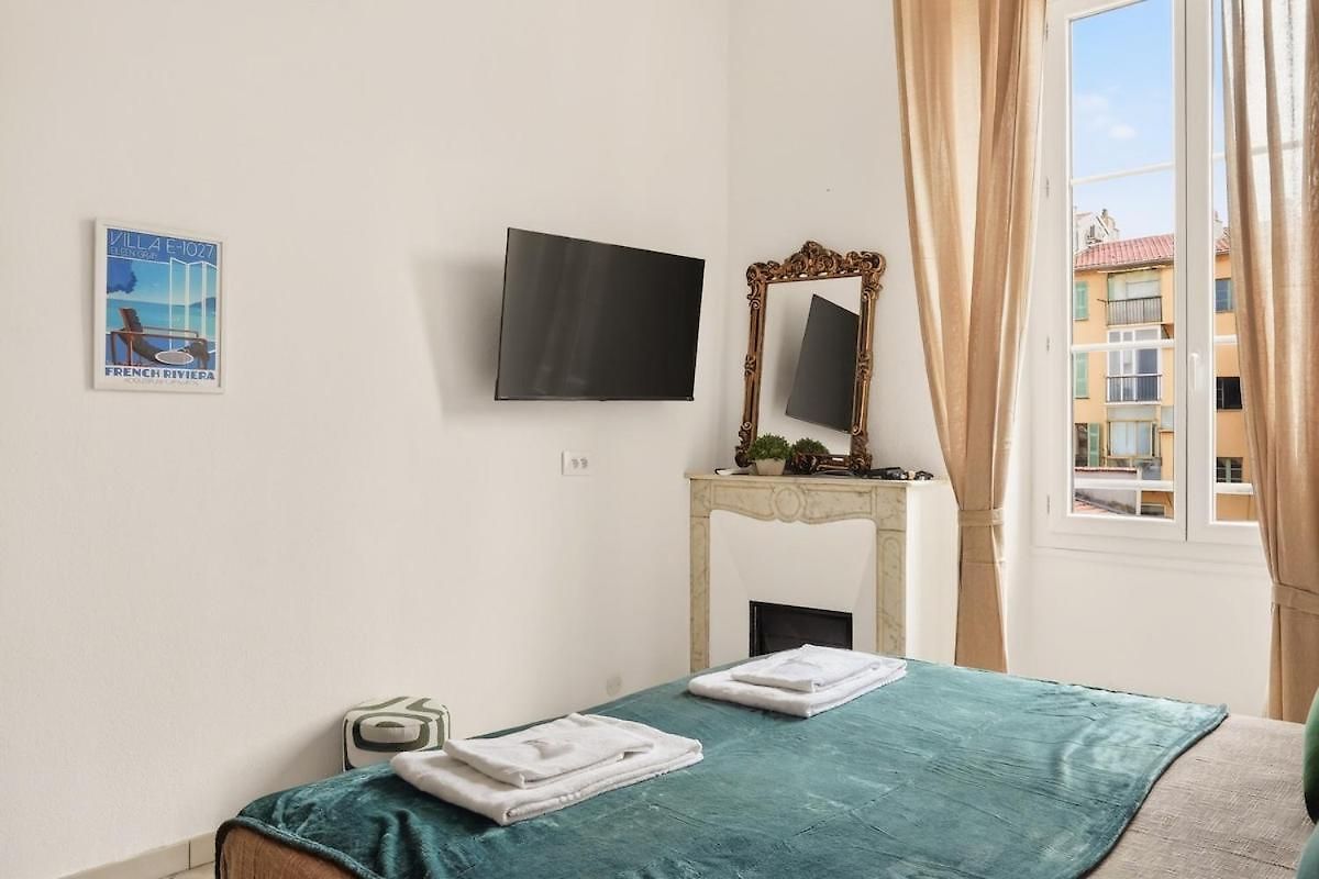Apartment T1 Au Coeur Du Vieux-nice & Pres De La Nice
