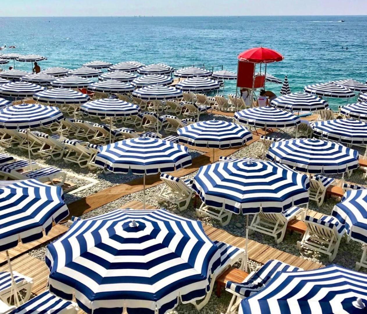 4 Guests Promenade Des *