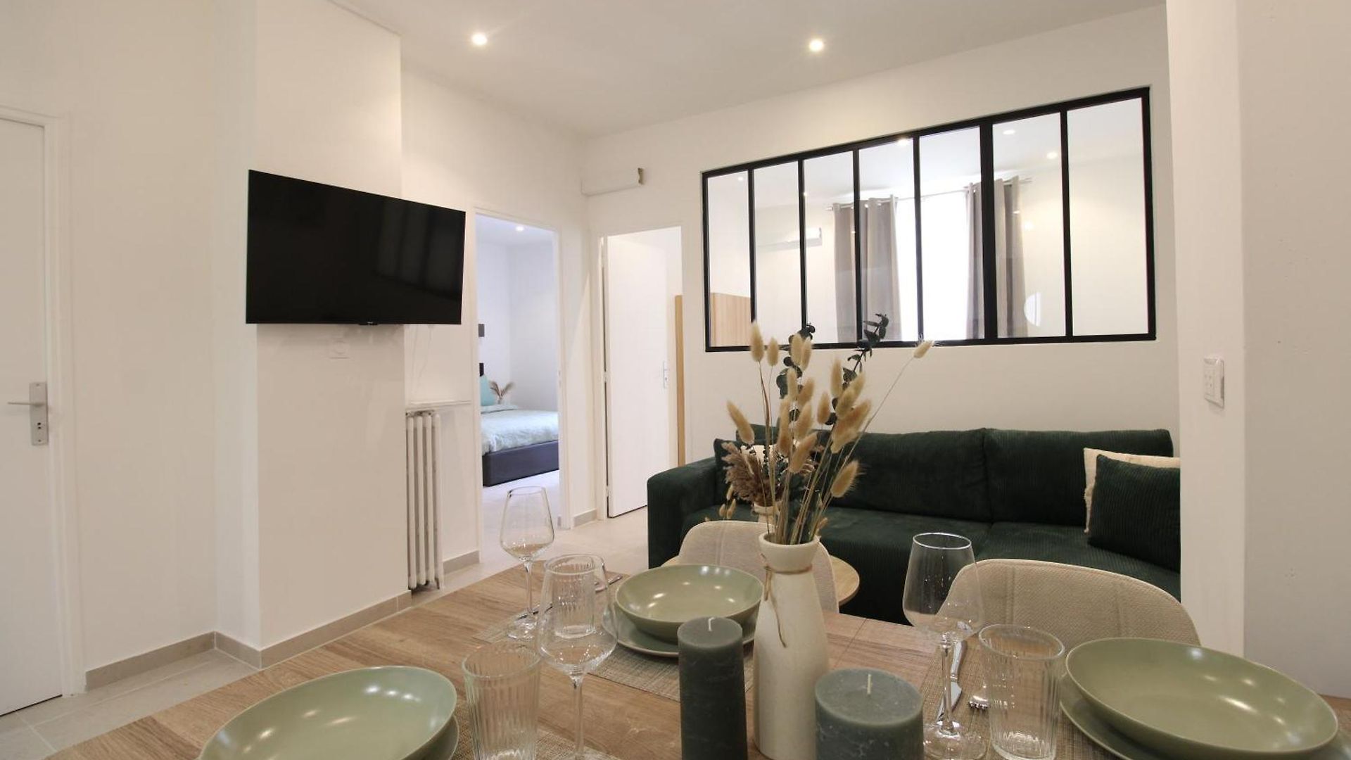 Calm Elegant In The Heart Of Apartment Nice