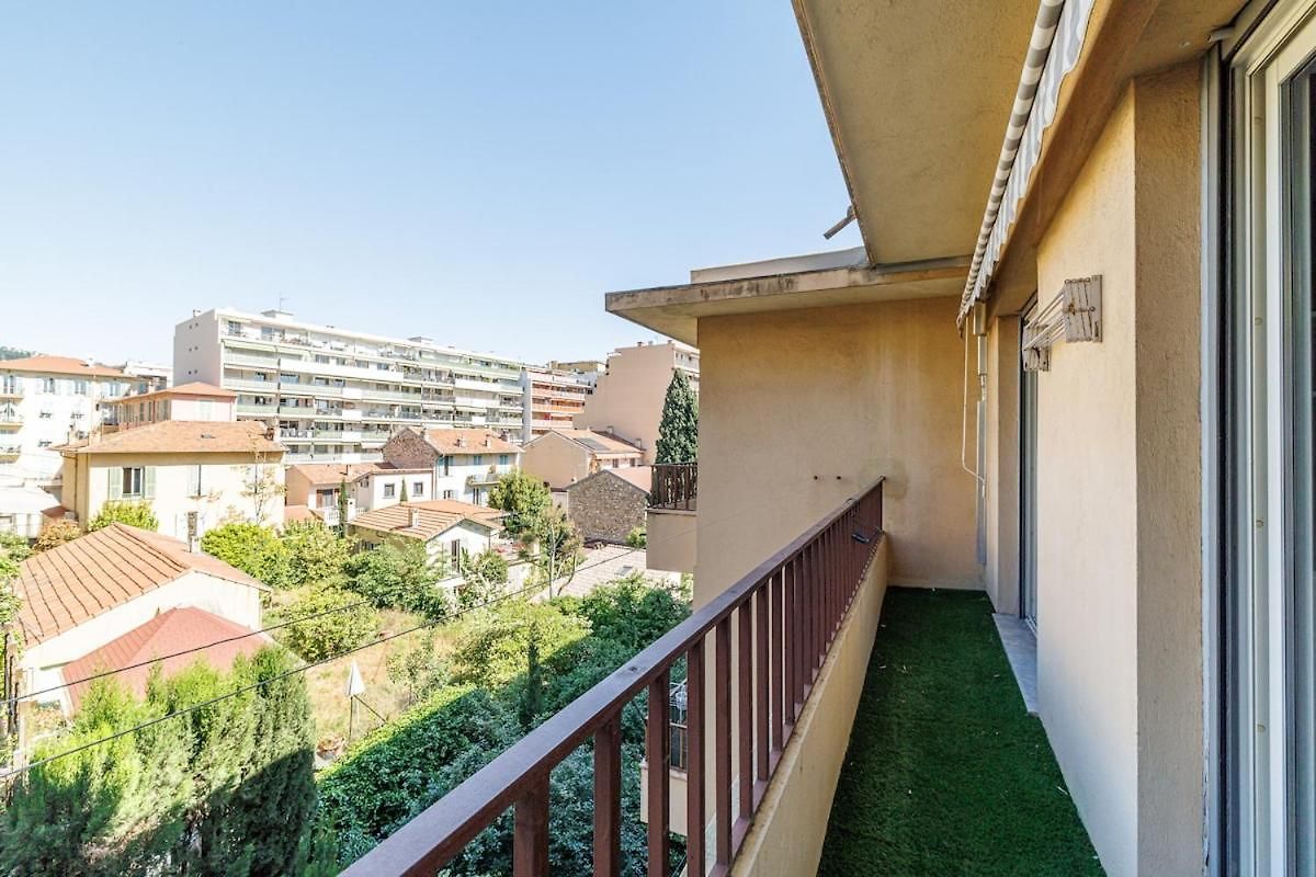 Apartment Spacieux T3 Avec Balcon Confort Et Convivialite Nice