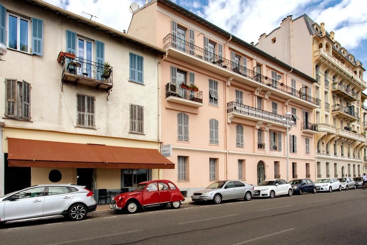 Promenade Sea View 2 Bedrooms, Ac, Wifi *
