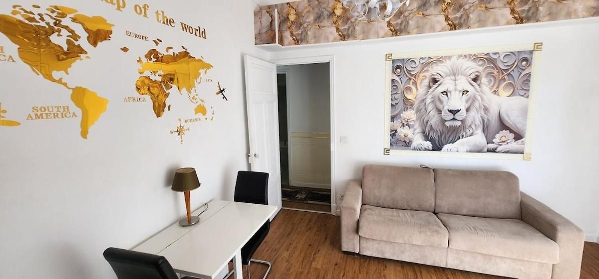 Apartment - Charming 2 In A Quiet Area