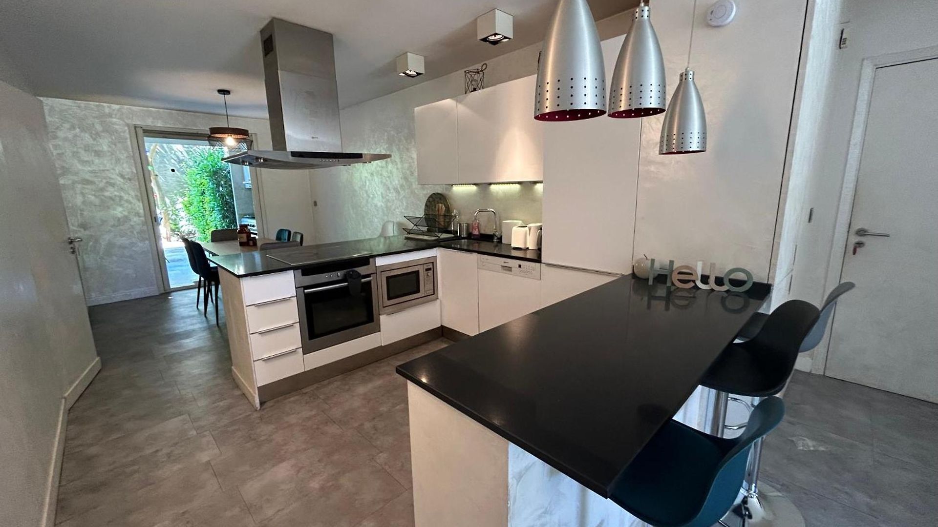 Au Calme Apartment