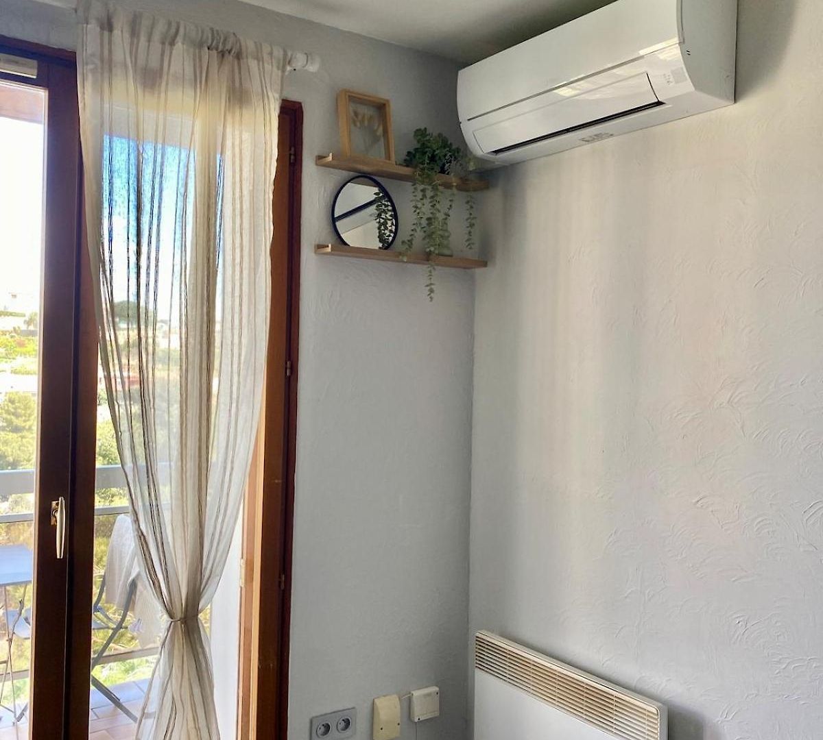 Cosy Proche De La Securisee Avec Piscine