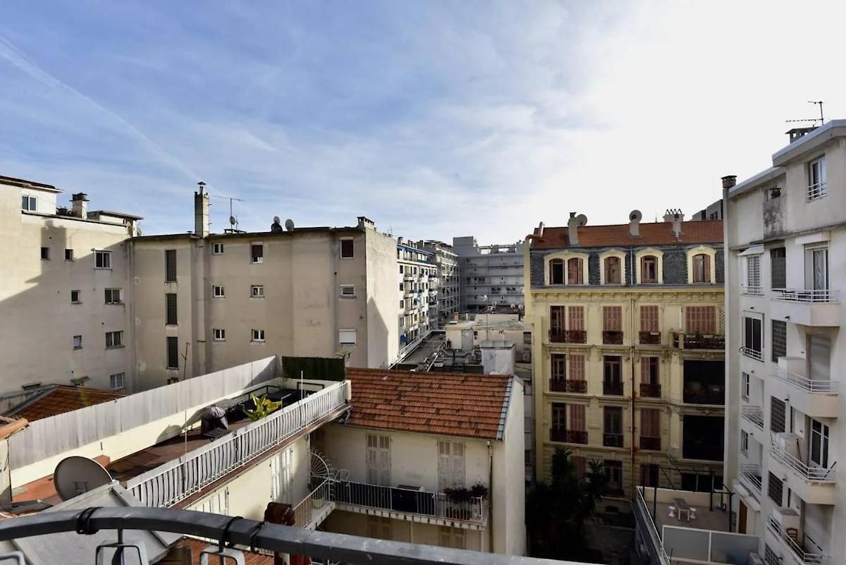 Signature Rue De France * Nice