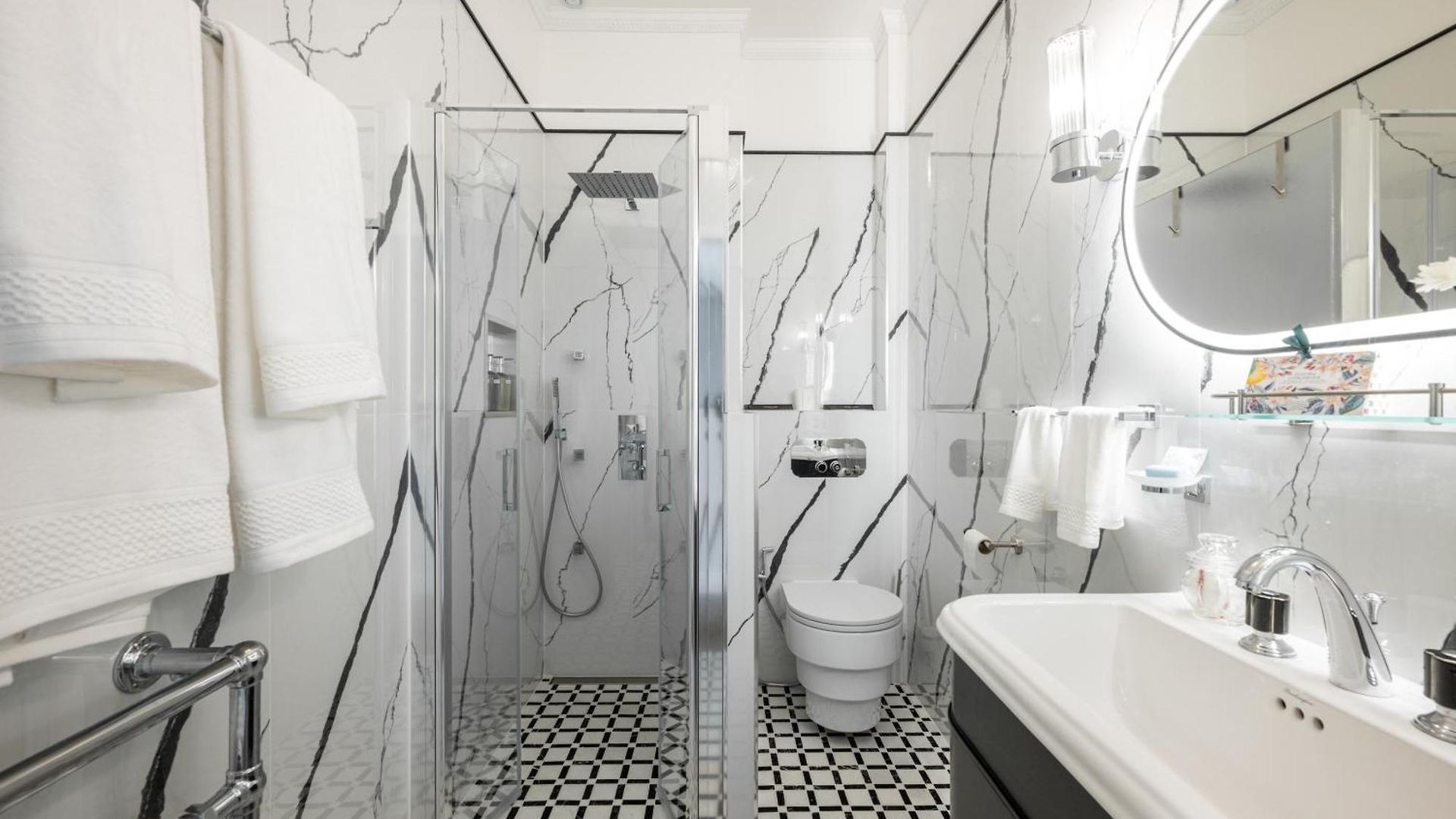 Le Cote D'azur Art Deco *