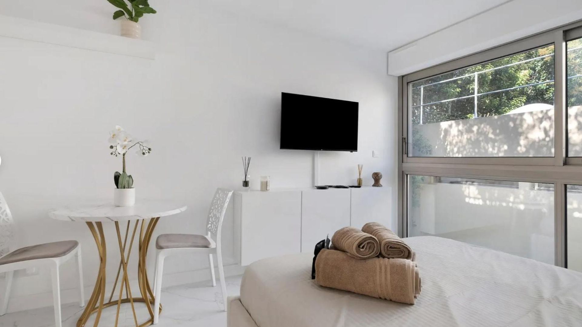 Apartment Cosy Climatise Dans Le Carre D Or Nice
