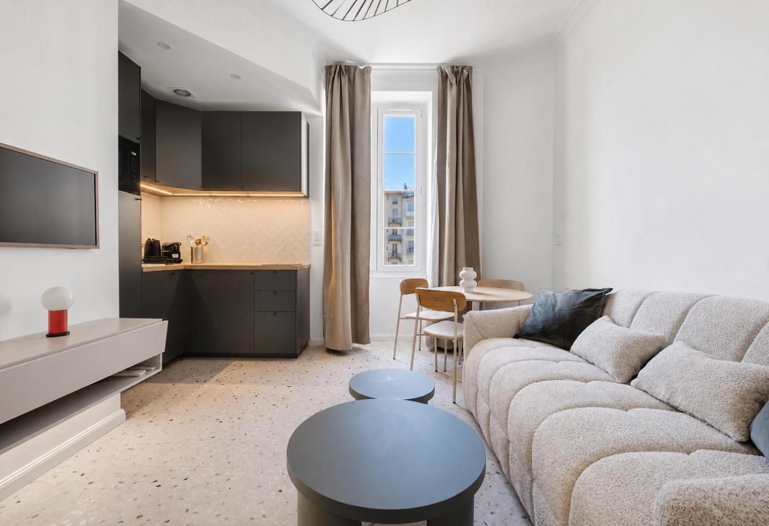 Apartment Carre D Or 2 Pieces Climatise Proche Nice