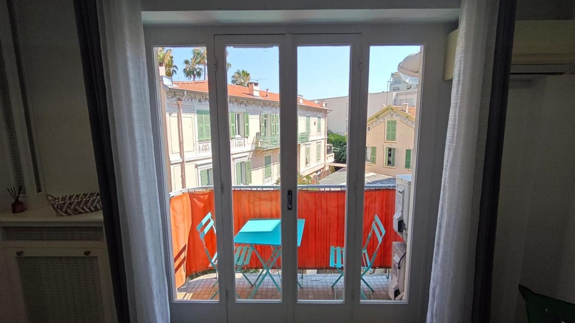 2 Calme & Lumineux Proche Tram Apartment