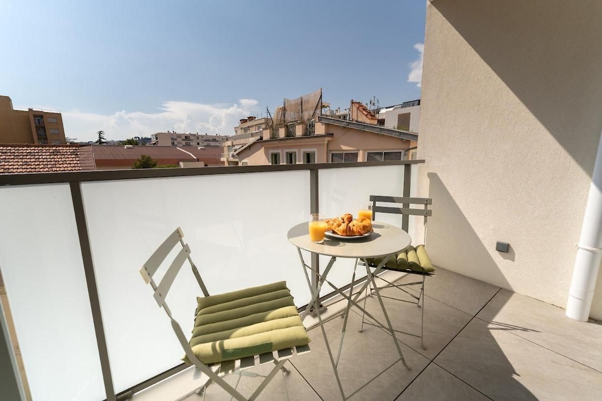 Apartment Bright With Terrace And Wi-fi