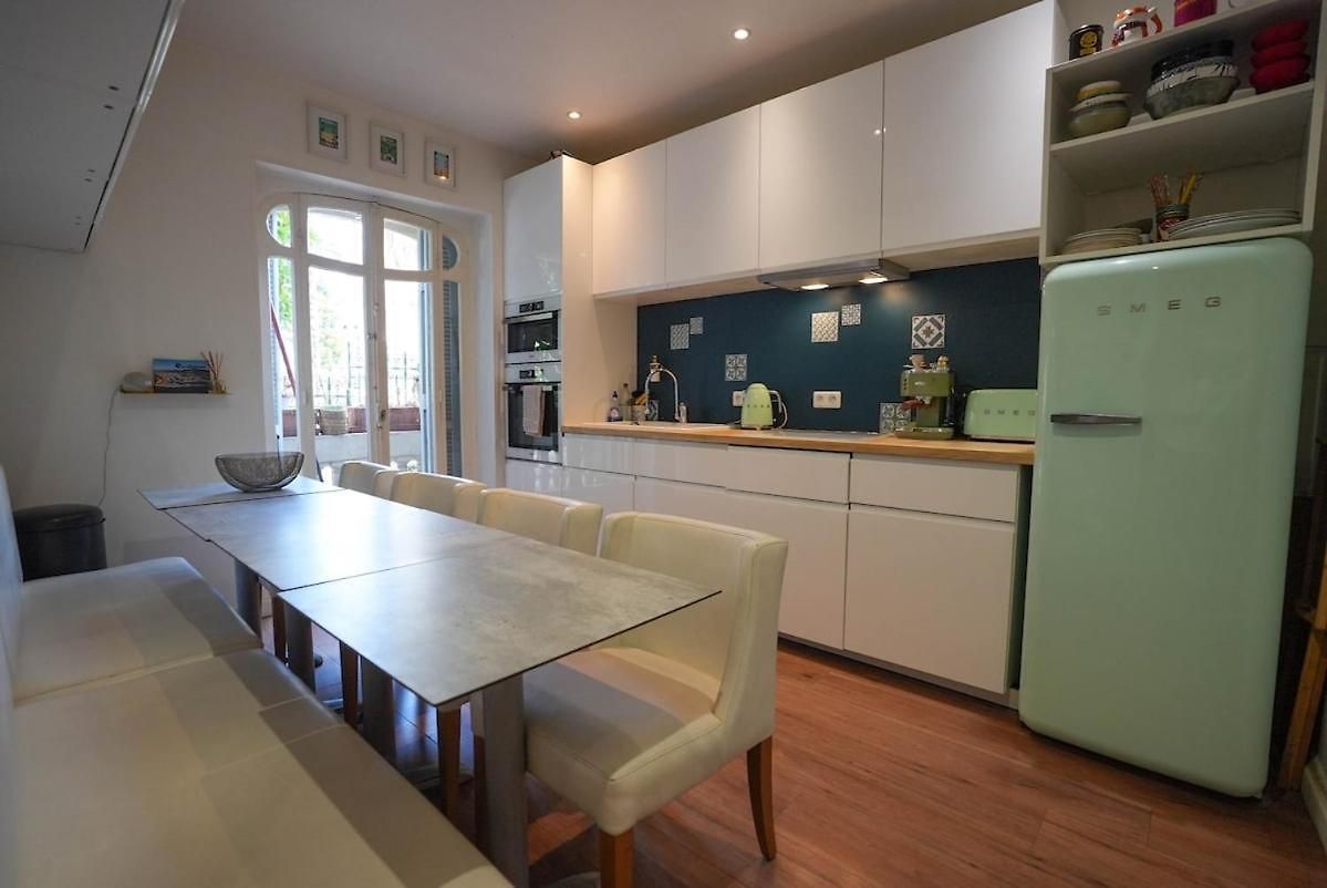 Superb 3 Bedroom - Center Apartment Nice