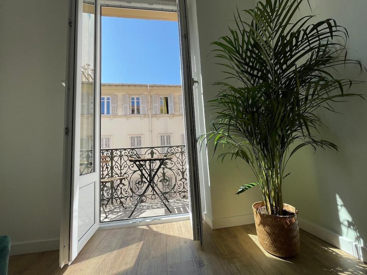 Liberation, Charming, Quiet 2-room With Balcony *