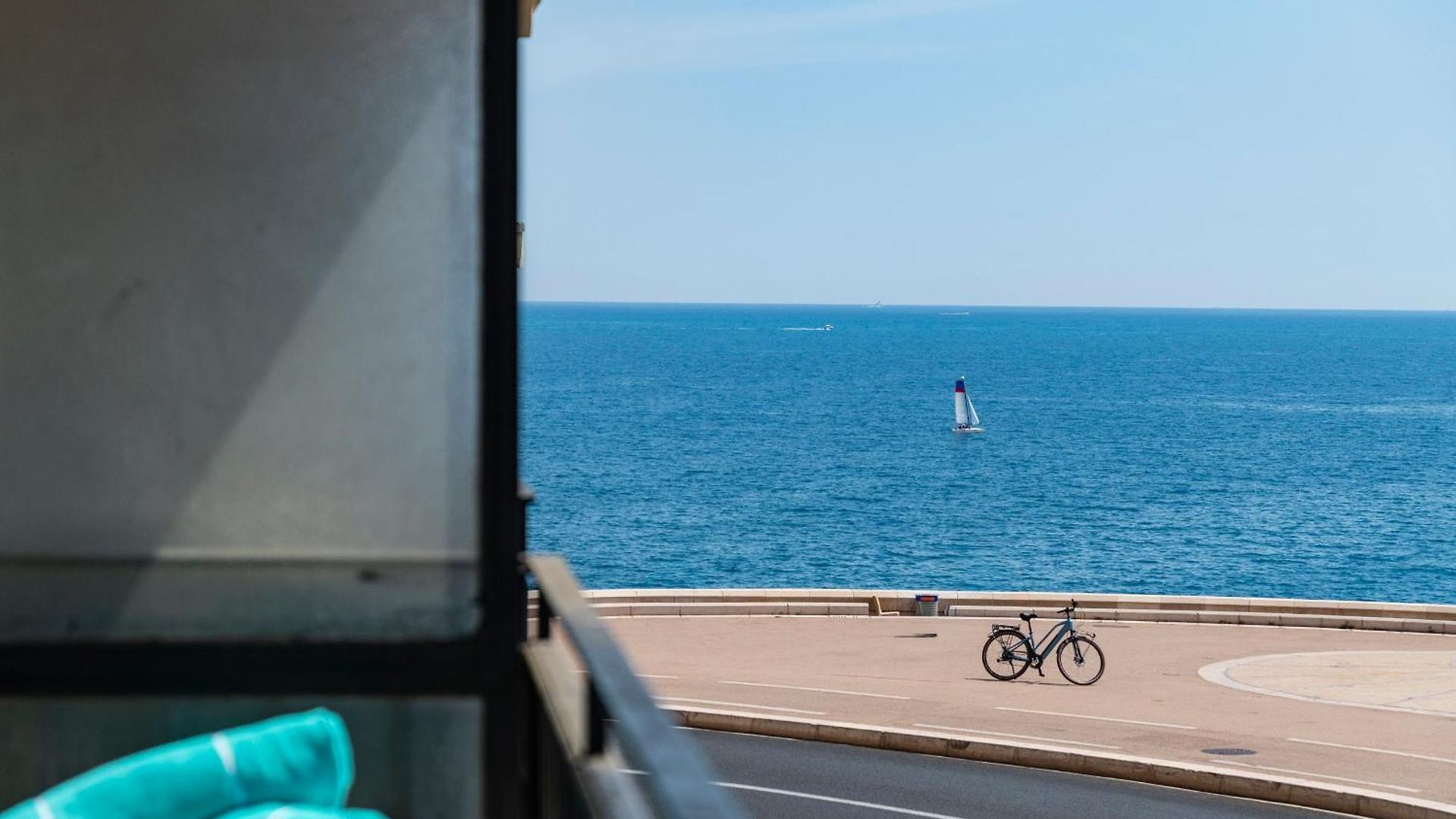 Apartment Promenade, View On Bay, Sunny Terrace, 4 Guests, 2 Bedrooms Ac Nice