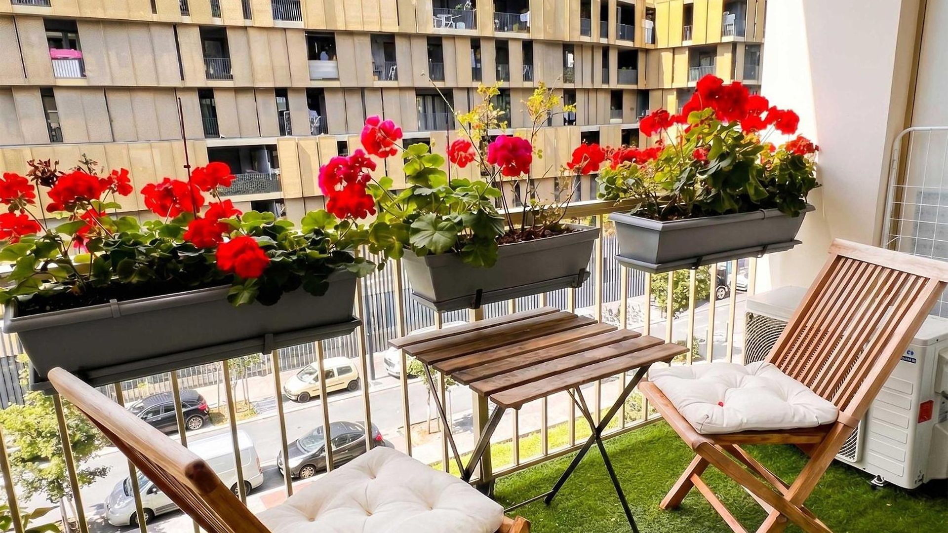 Cozy Modern - 3 Min Walk To