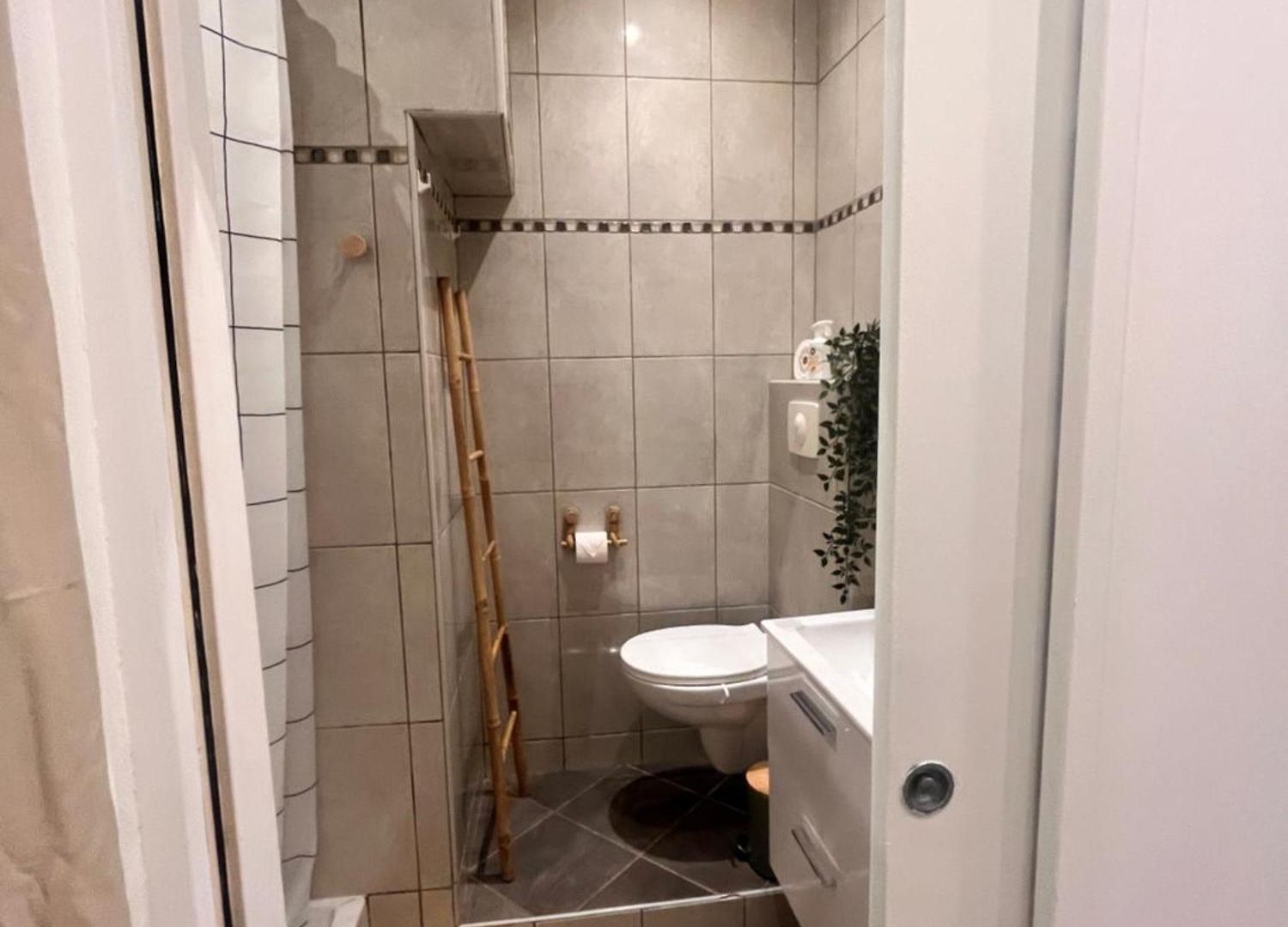 Apartment Au Coeur Du Vieux Et A 5 Min De La Nice