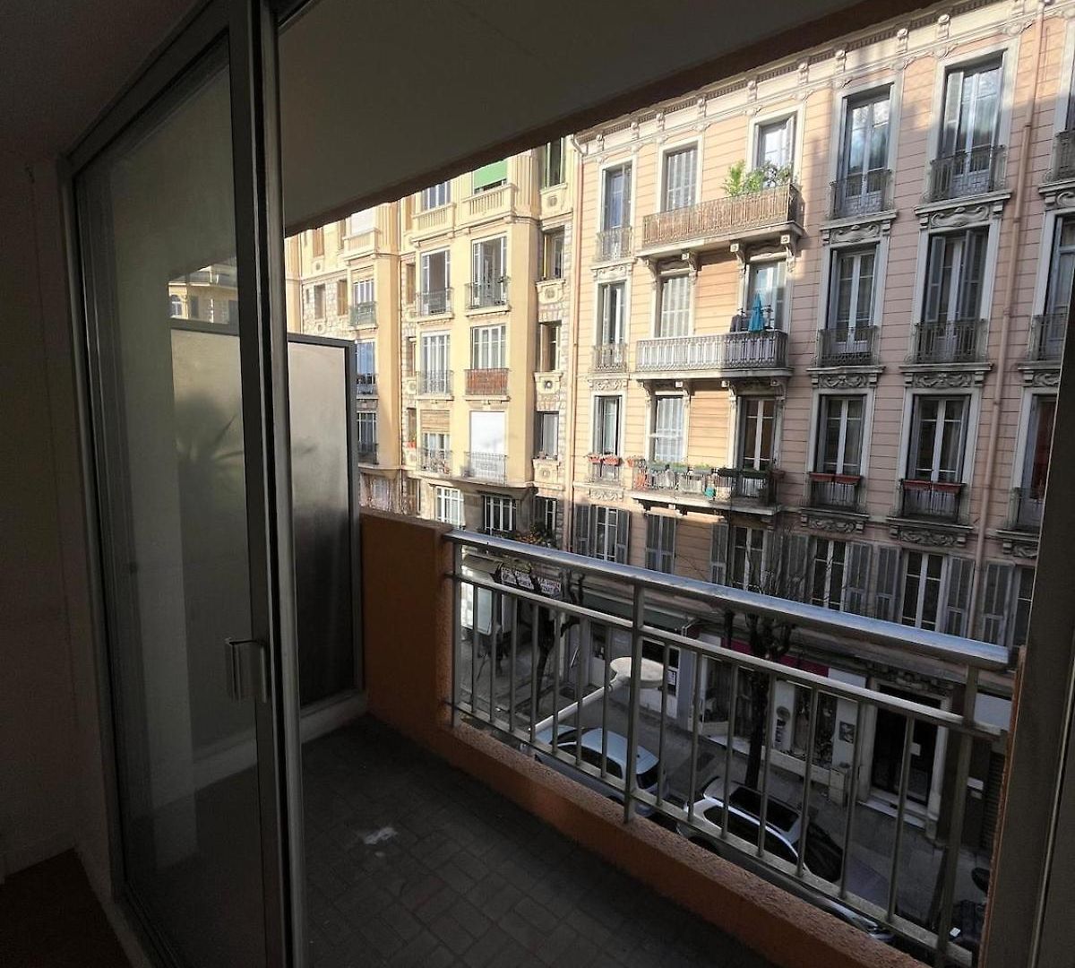 Centre Proche Gare & Liberation Apartment *