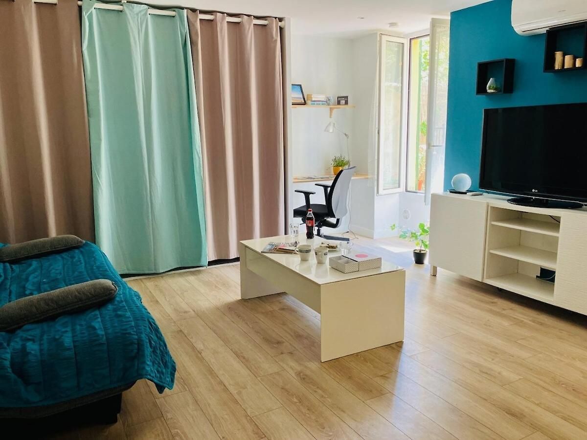 Apartment Avec Jolie Terrasse - Climatisation - *