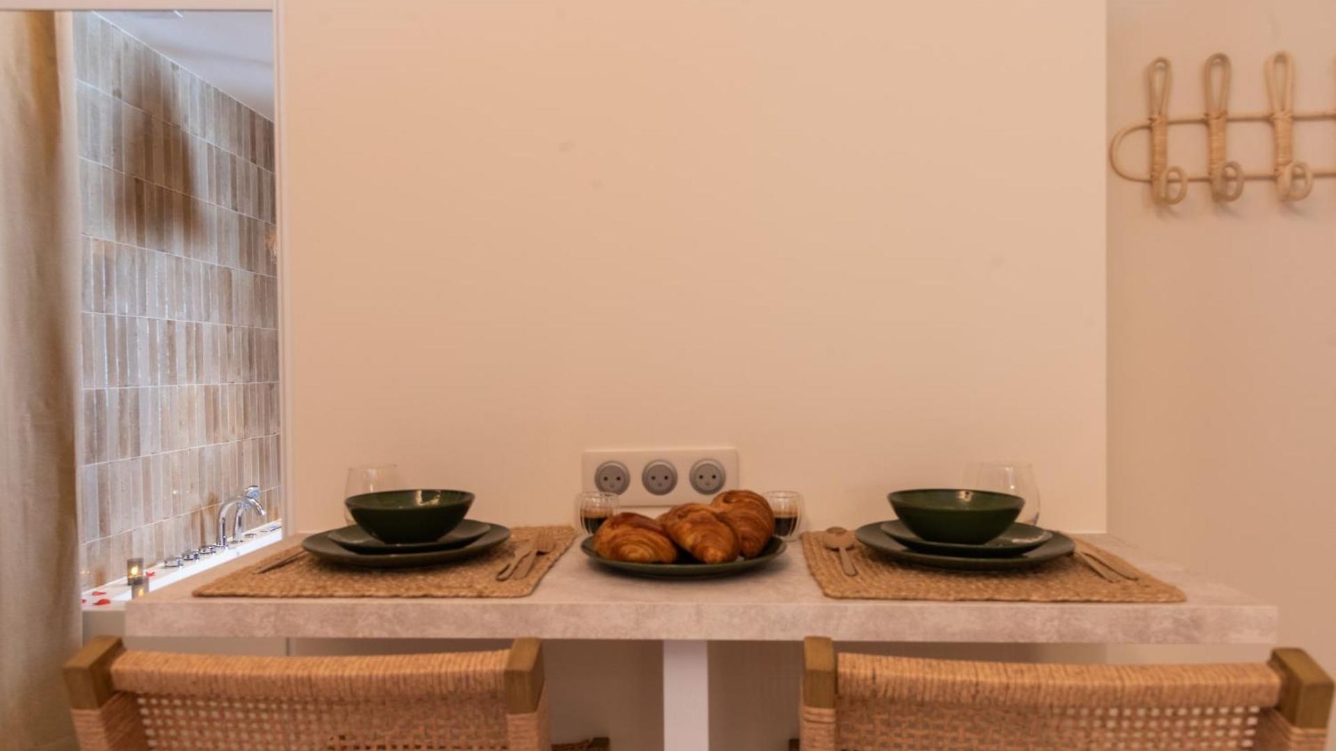 Apartment Bali Evasion - Jacuzzi & Sauna Privatif A *