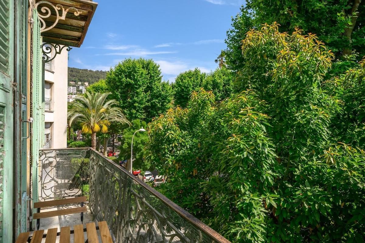 Spacious In Port Of Apartment