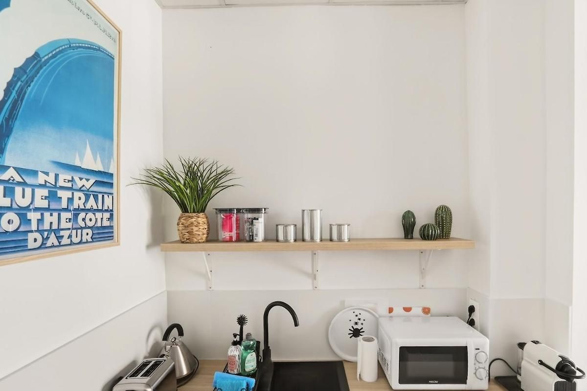 Urbain & Confortable - Gare A 5 Min A Pied Apartment