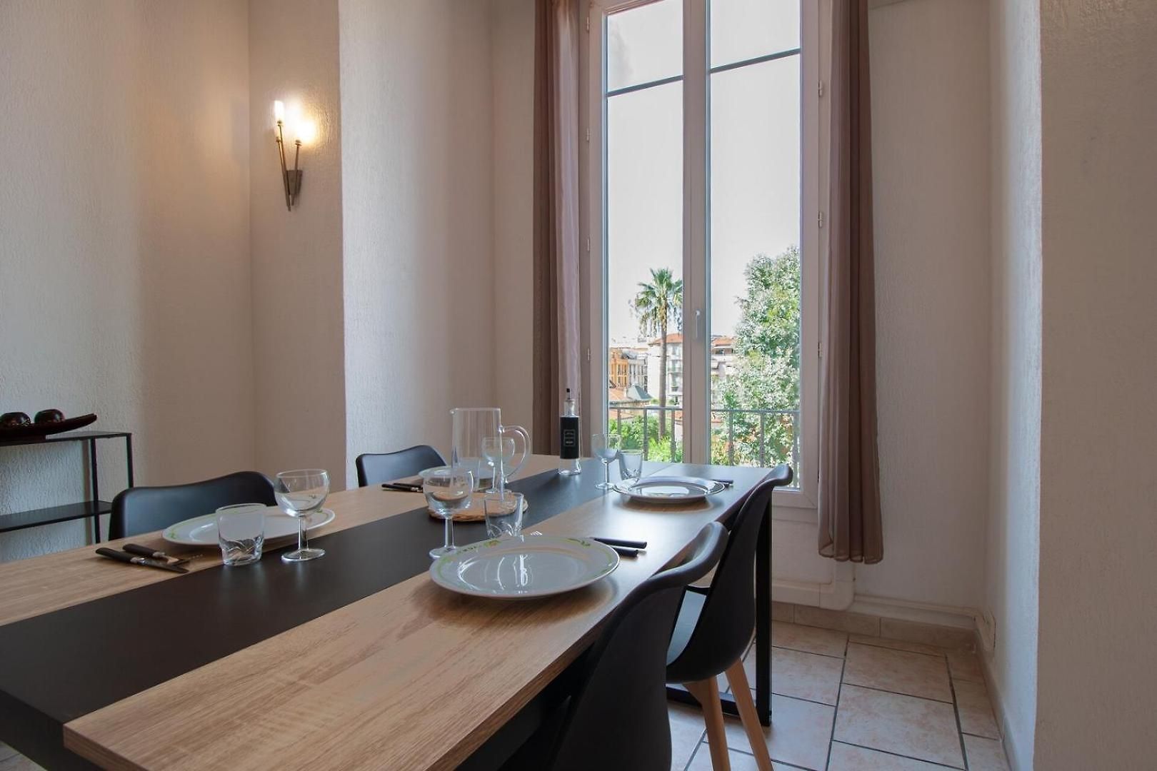 Apartment Bright 2-bedroom - La Liberation Nice