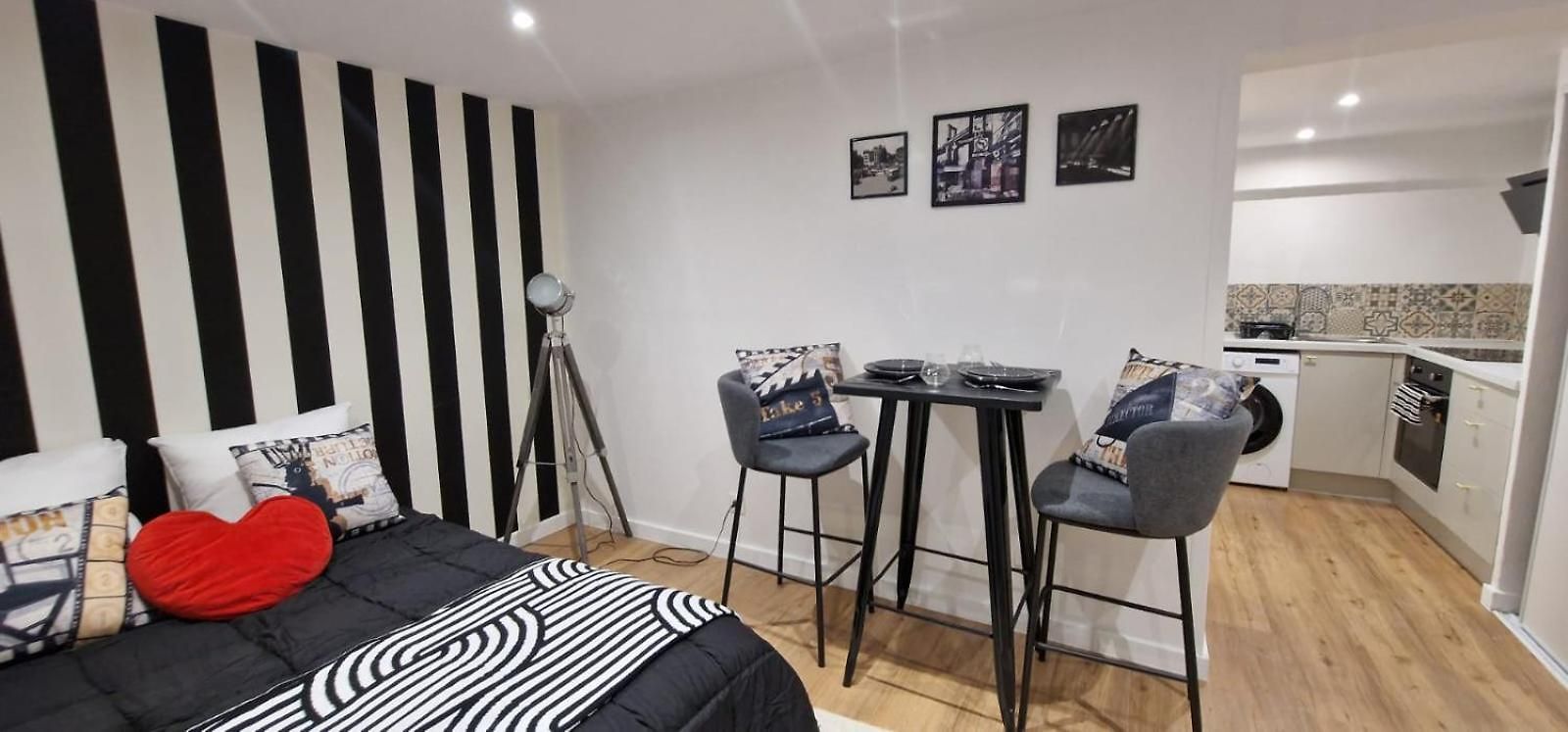 Cine Chic Sur La Promenade Des Apartment *