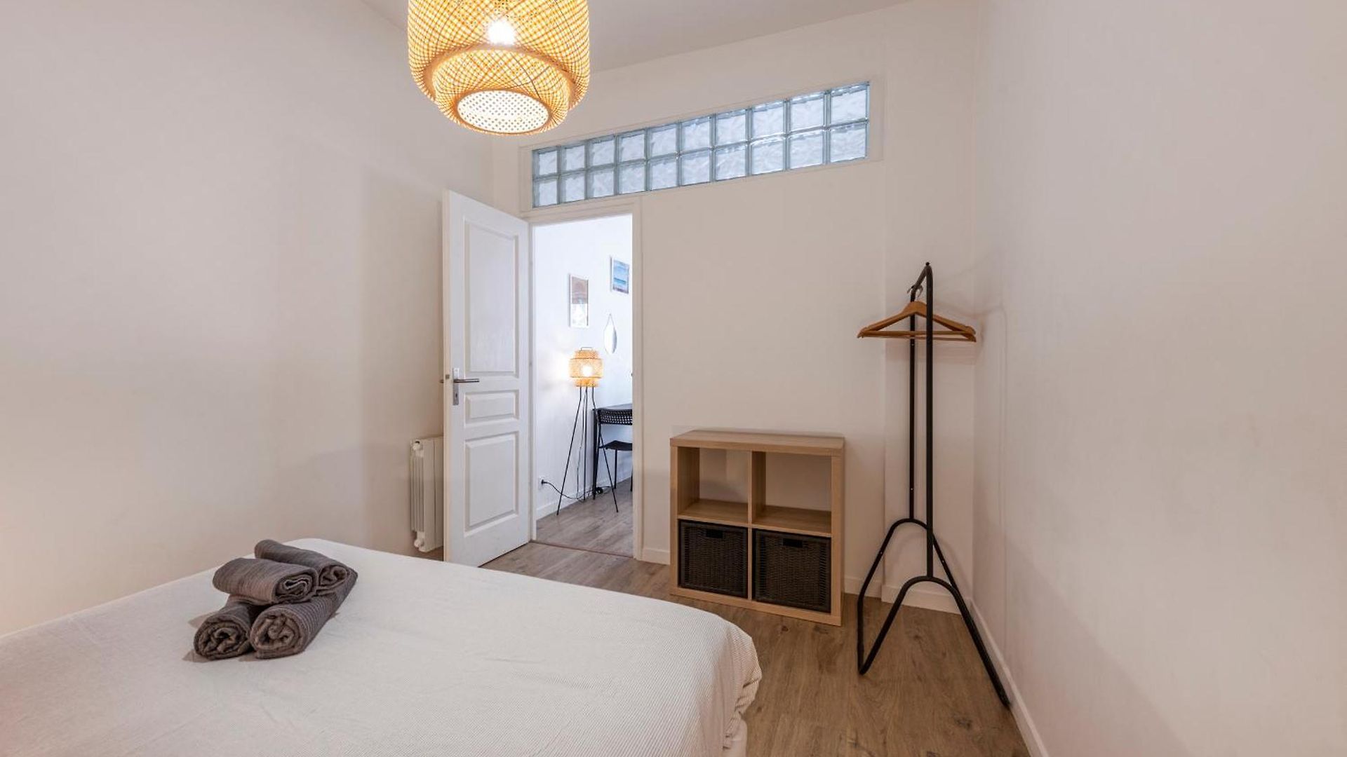 Old Town Charming Separate Bedroom - Ac Apartment Nice