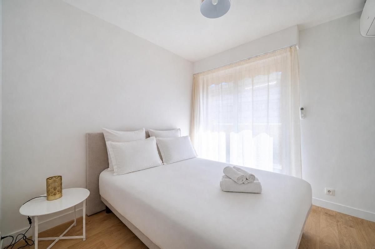 Apartment 2p Standing, Terrasse, Garage, Proche Port Et Nice