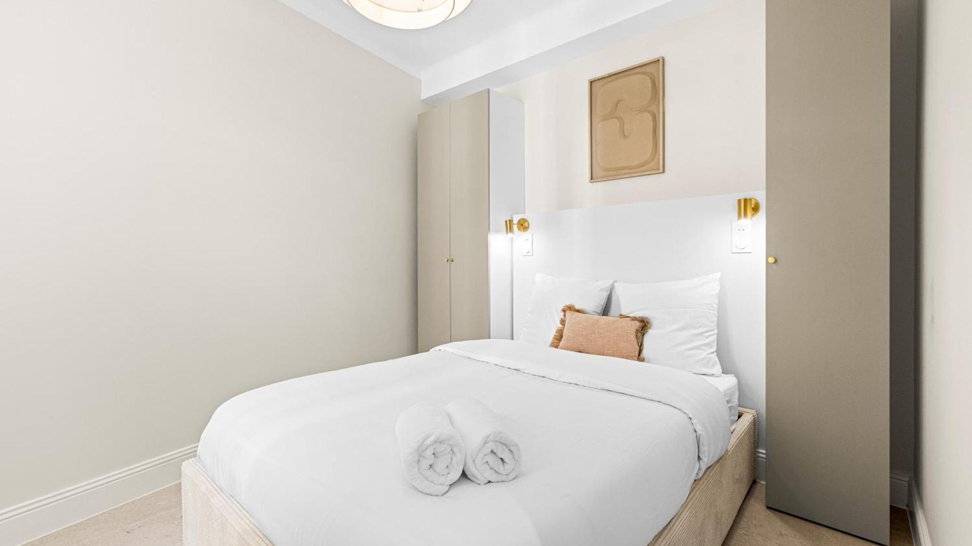 Fully Renovated 2-bedroom