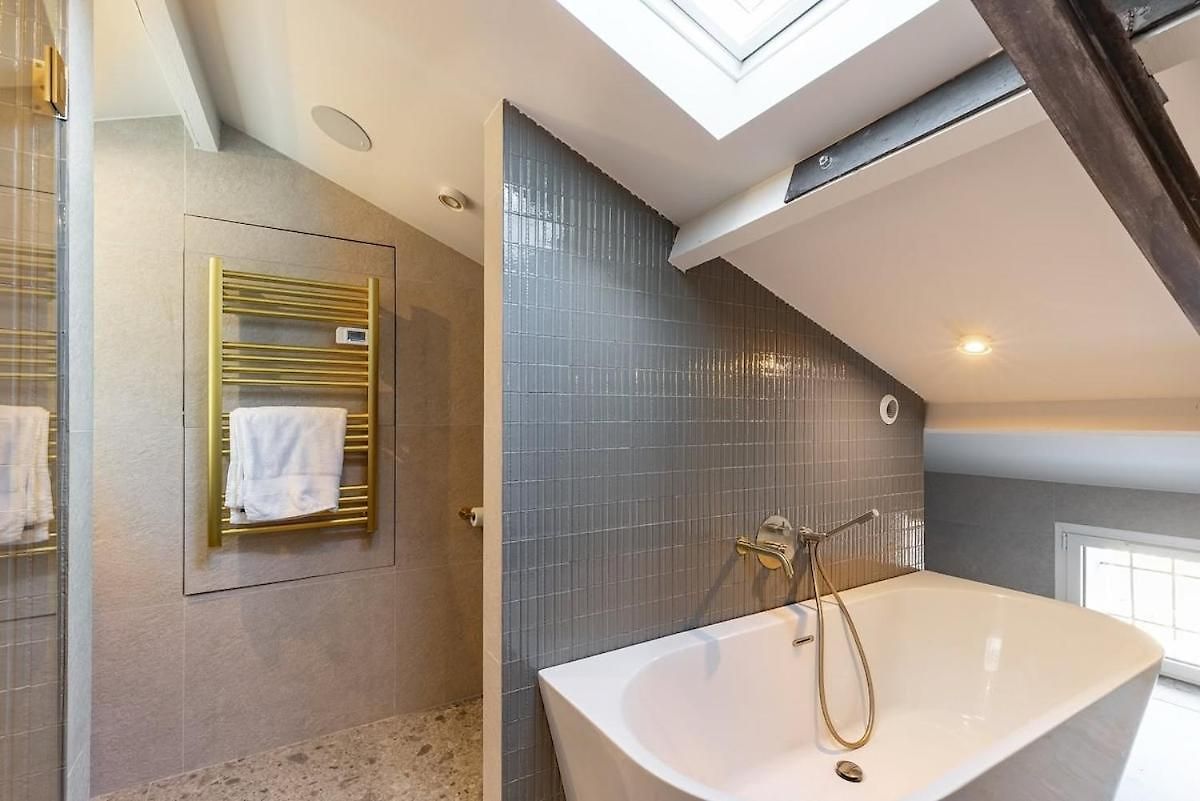 Garibaldi Elegant Duplex With A Soothing View Ac Nice