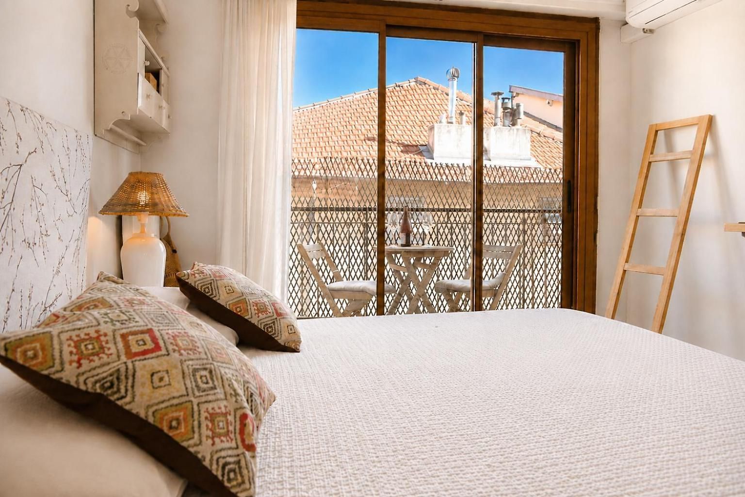 Sunny Terrace With Great View- Port, & Garibaldi- 3 * Nice