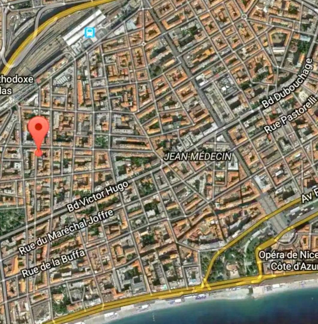 Apartment Centre Proche La *
