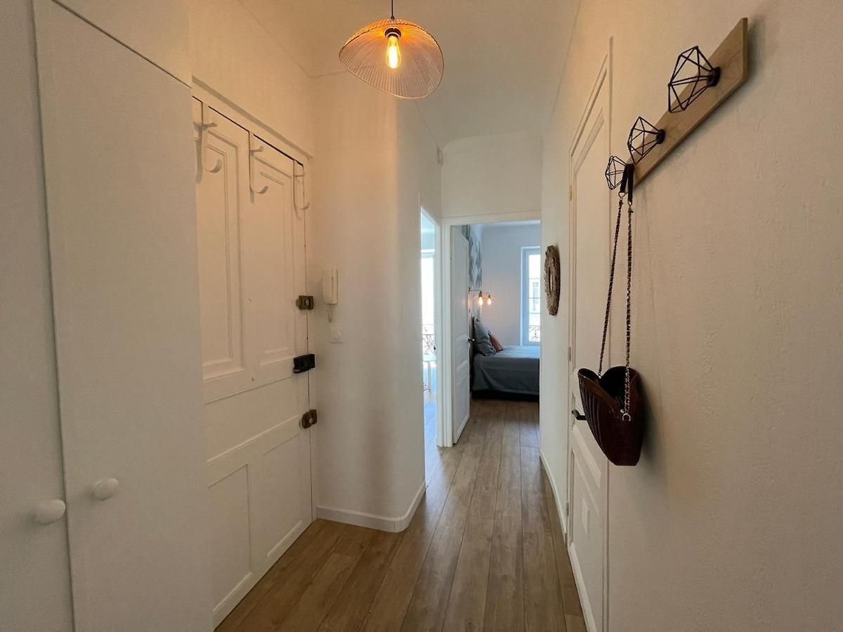 Liberation, Charming, Quiet 2-room With Balcony Nice