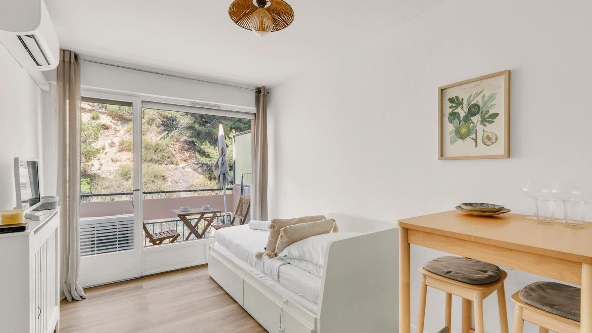 Cosy & Quiet With Ac And Balcony With A View Of Nature Apartment